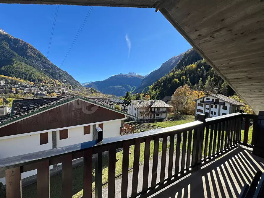 Immagine 12 di Mansarda in affitto  a Courmayeur