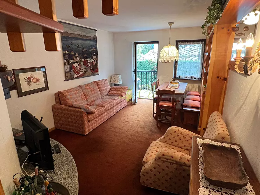 Immagine 1 di Quadrilocale in vendita  a Courmayeur