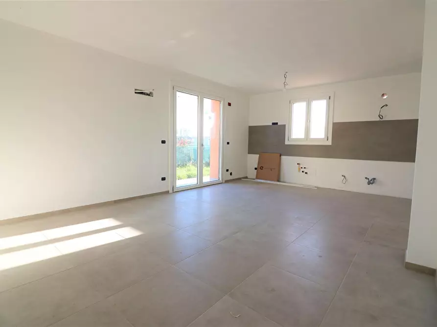 Immagine 1 di Villa in vendita  in Via Calestano 76 a Felino