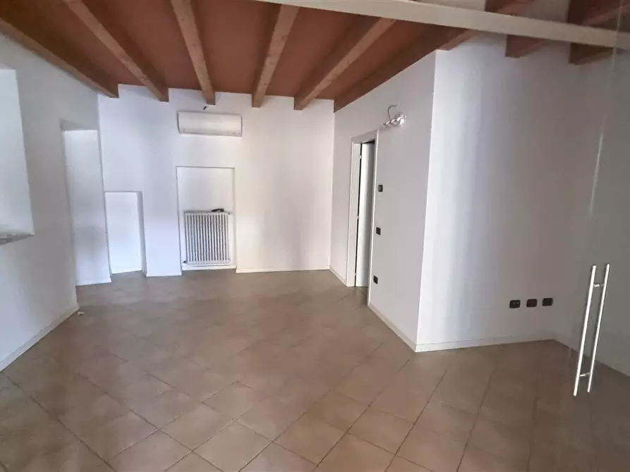 Immagine 9 di Ufficio in affitto  in Piazza Giuseppe Garibaldi 16/a a Langhirano