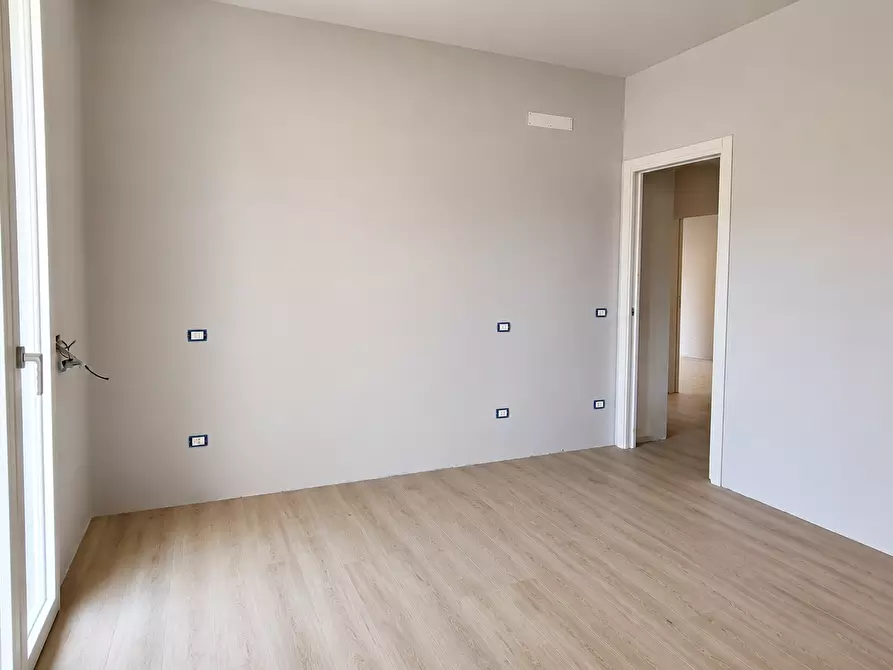 Immagine 7 di Quadrilocale in vendita  in Via Aroldo Bonzagni 47 a Modena