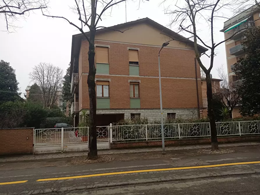 Immagine 2 di Trilocale in vendita  in via Zanichelli 3 a Modena