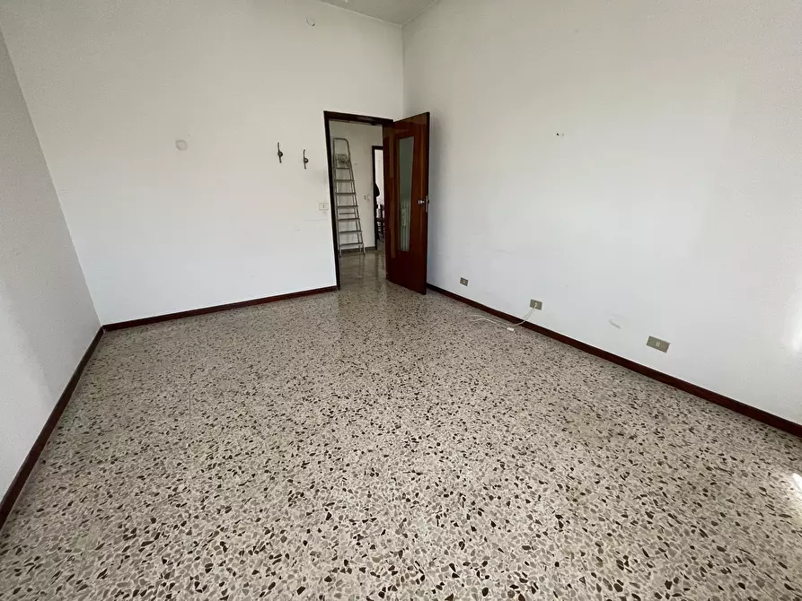 Immagine 18 di Quadrilocale in vendita  in Via Giuseppe Gioacchino Belli 54 a Modena