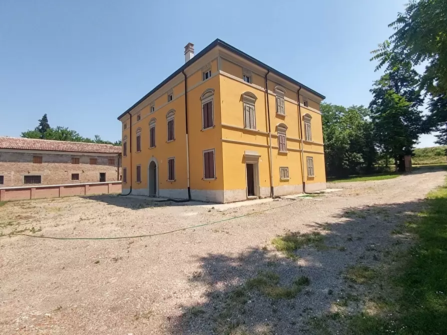 Immagine 3 di Villa in vendita  a Bomporto