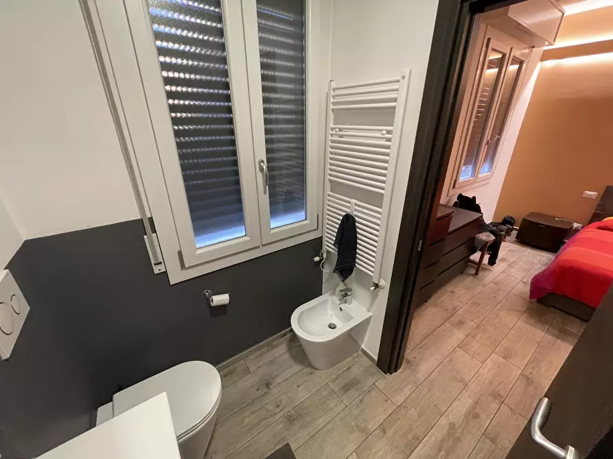 Immagine 27 di Quadrilocale in vendita  in Via Achille Grandi a Modena