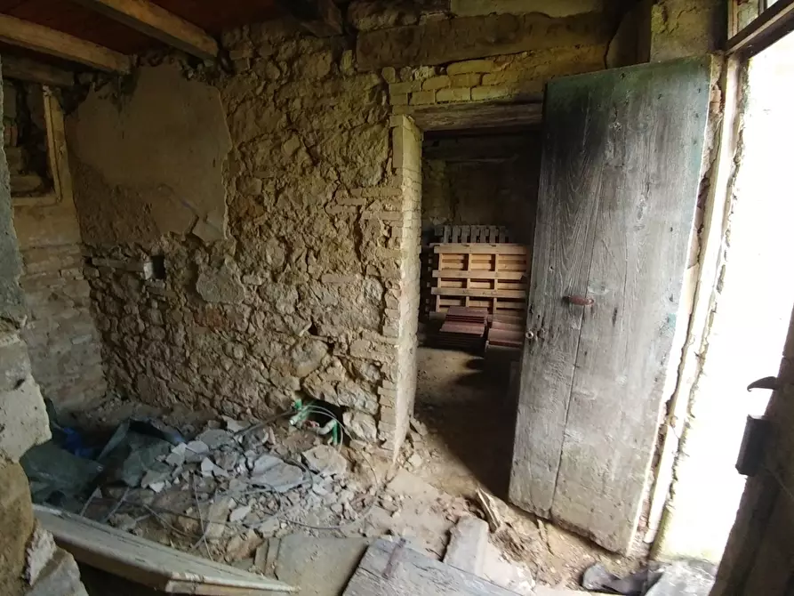 Immagine 36 di Rustico / casale in vendita  in via Canobbi 8 a Castel D'aiano