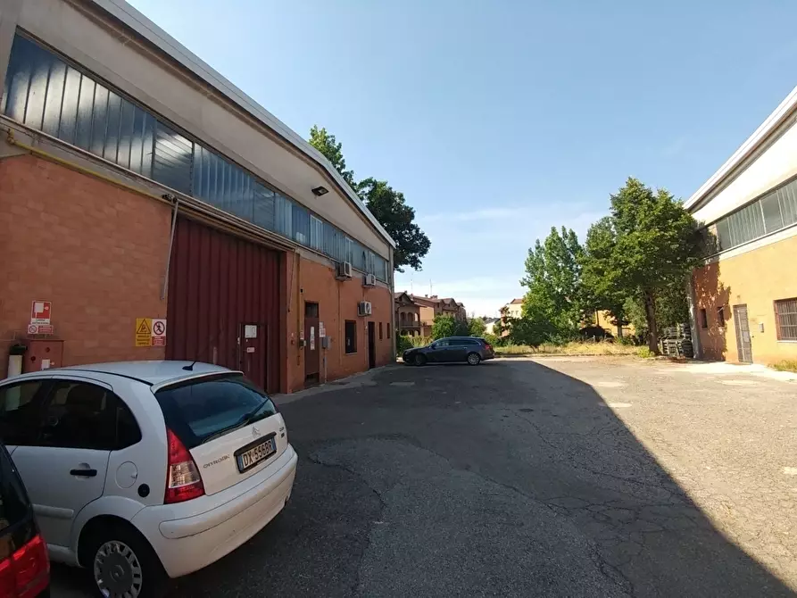 Immagine 2 di Attività artigianale in affitto  in Via Ghigo Zanfrognini 19 a Modena