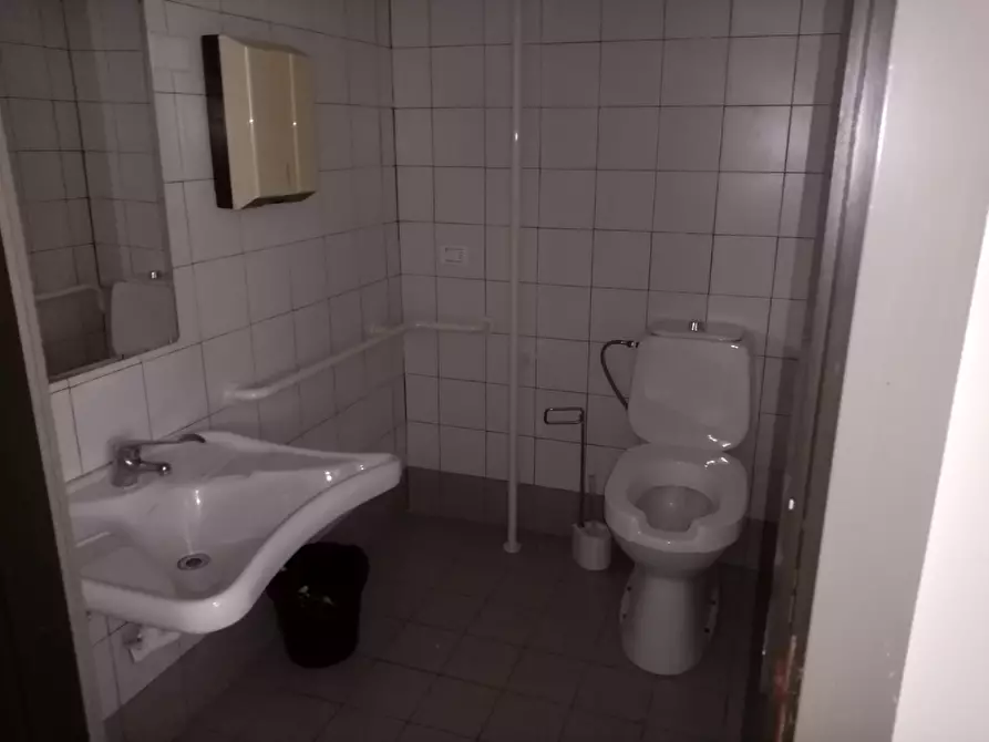 Immagine 10 di Ufficio in vendita  in Via del Rivo 23 a Terni