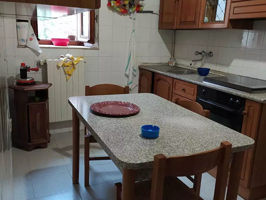 Immagine 4 di Trilocale in vendita  in Viale Vincenzo Noceta 1a a Rieti