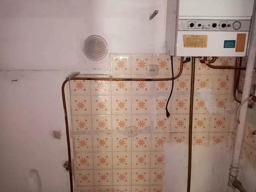 Immagine 10 di Trilocale in vendita  in Corso Quattro Novembre 15 a Rieti