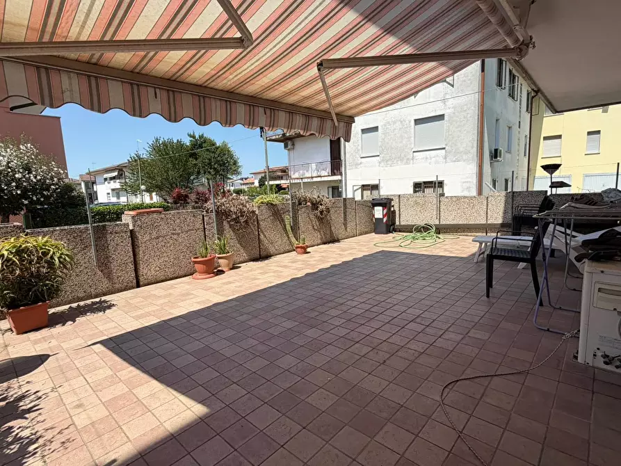 Immagine 1 di Bilocale in vendita  in Via G. Savonarola a Rovigo