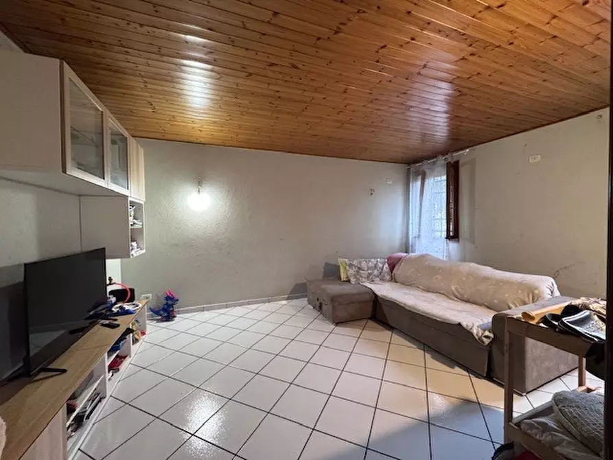 Immagine 1 di Porzione di casa in vendita  a Costa Di Rovigo