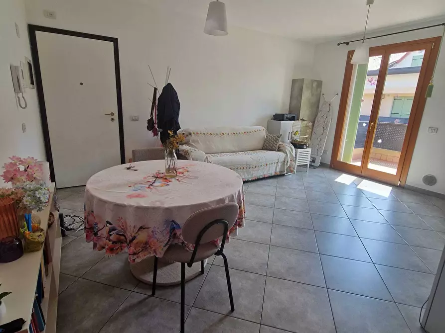 Immagine 9 di Bilocale in vendita  a Rovigo