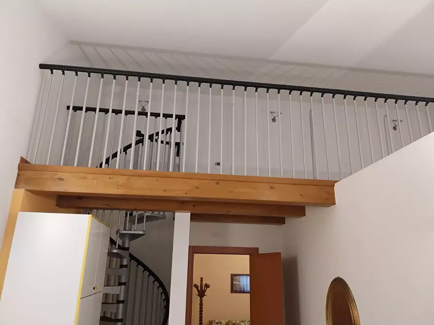 Immagine 2 di Ufficio in vendita  a Rovigo