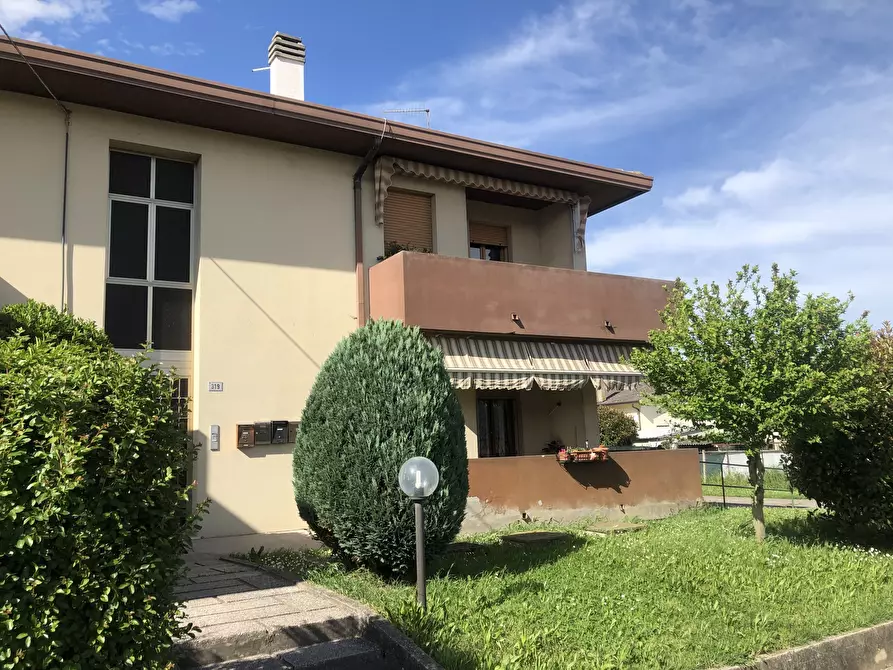 Immagine 1 di Trilocale in vendita  a Ceregnano