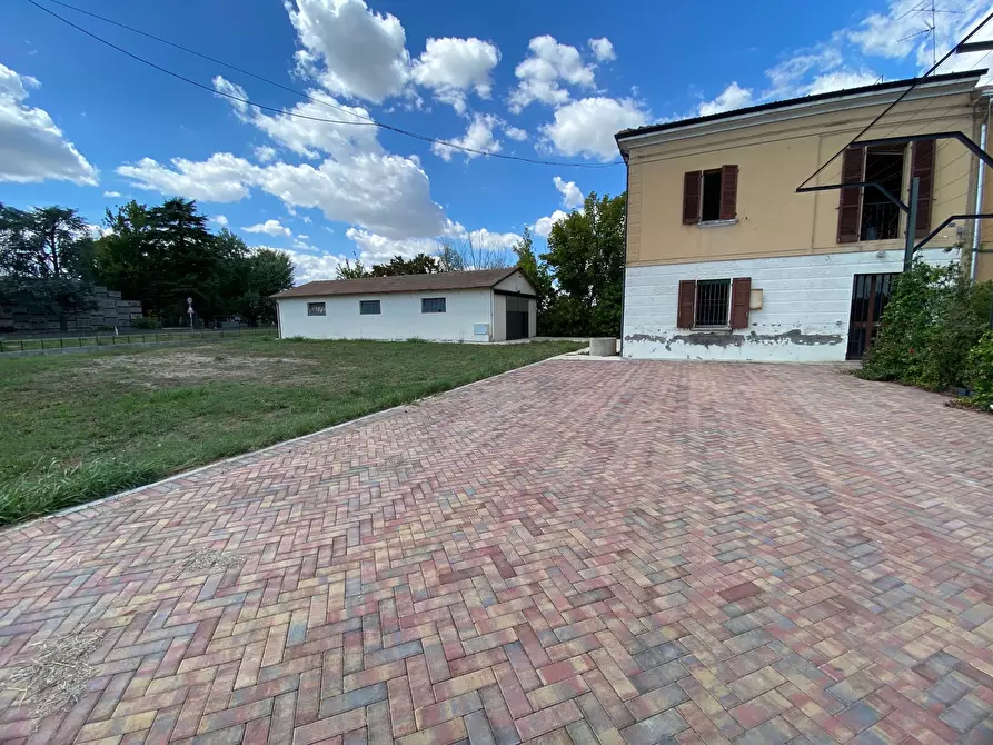 Immagine 1 di Casa bifamiliare in vendita  in via dozza 39 a Castel Guelfo Di Bologna