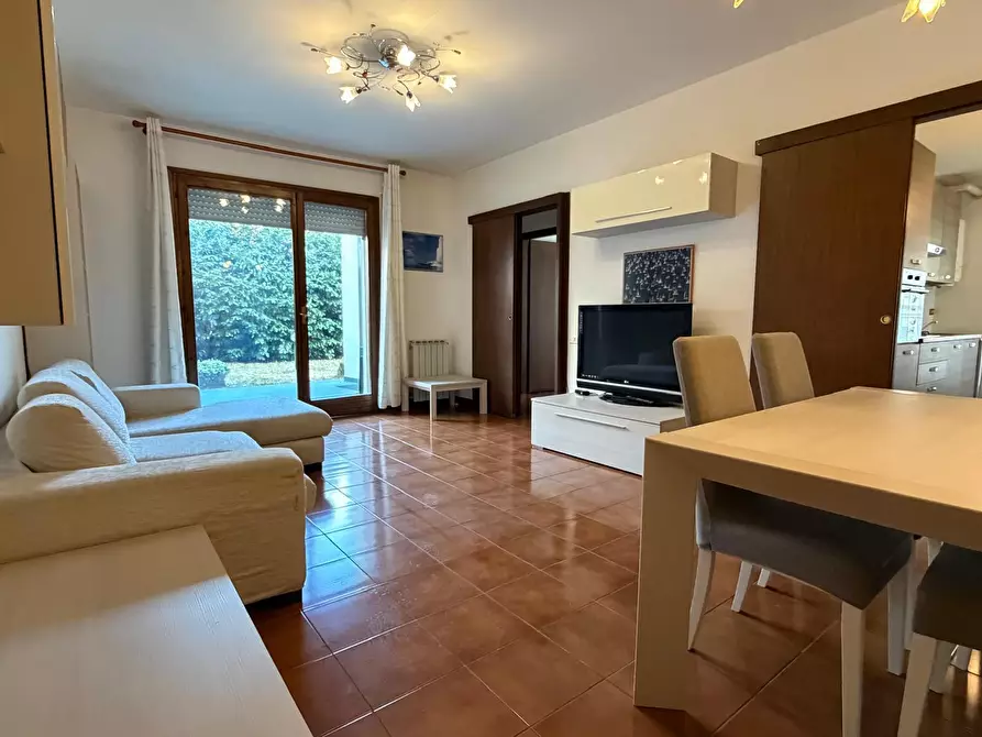 Immagine 1 di Trilocale in affitto  a Rovigo