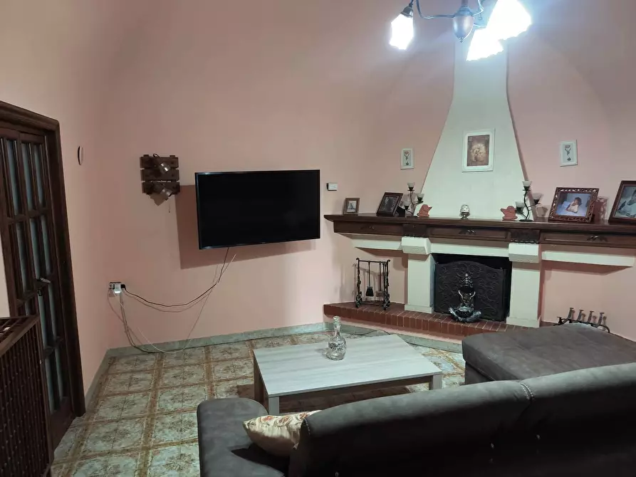 Immagine 1 di Porzione di casa in vendita  in Via Stazione 71 a Casamassima