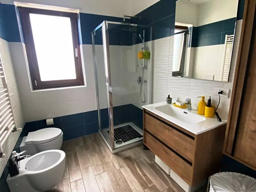 Immagine 8 di Bilocale in vendita  in Traversa Via Berlino a Casamassima