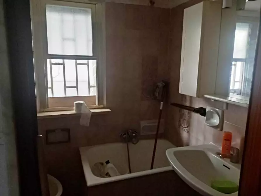 Immagine 16 di Trilocale in vendita  in Via Libia 15 a Bari