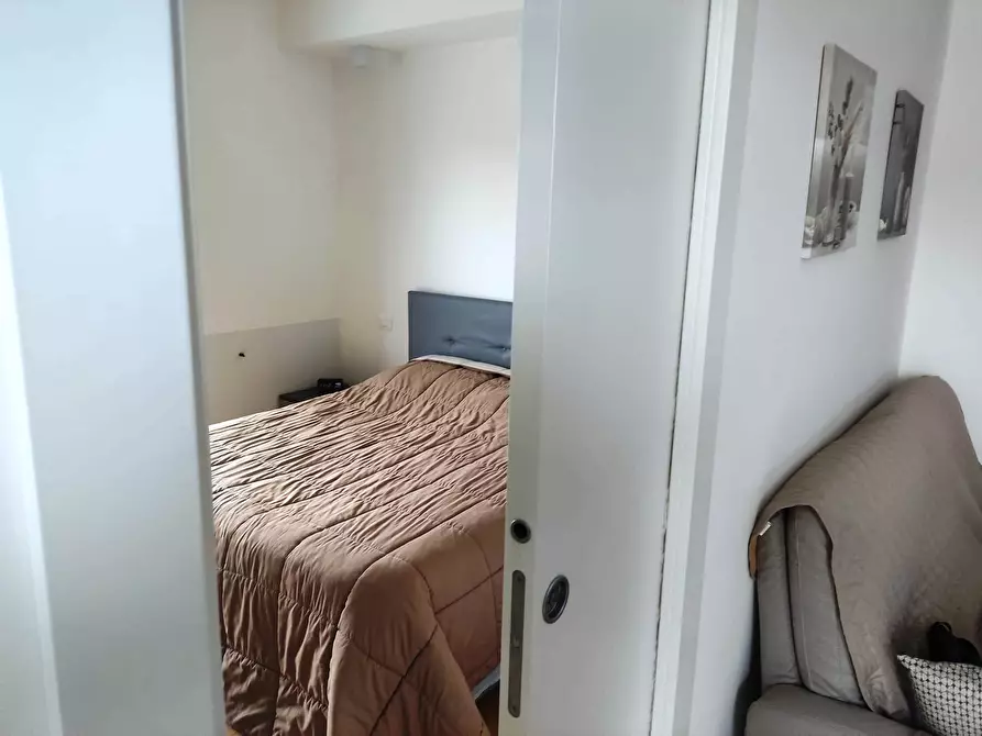 Immagine 20 di Bilocale in vendita  in Corso Alcide de Gasperi 340 a Bari