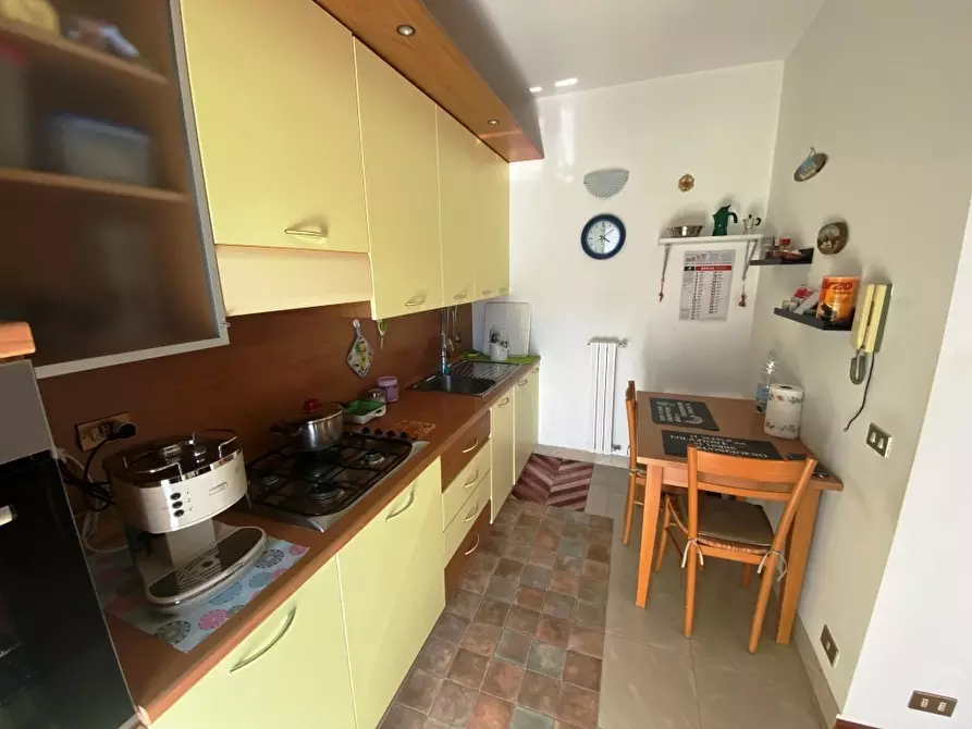 Immagine 7 di Trilocale in vendita  in Via g. di vittorio 4/B a Casamassima