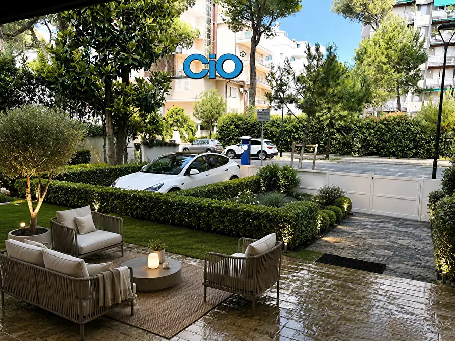 Immagine 1 di Villa in vendita  a Cervia