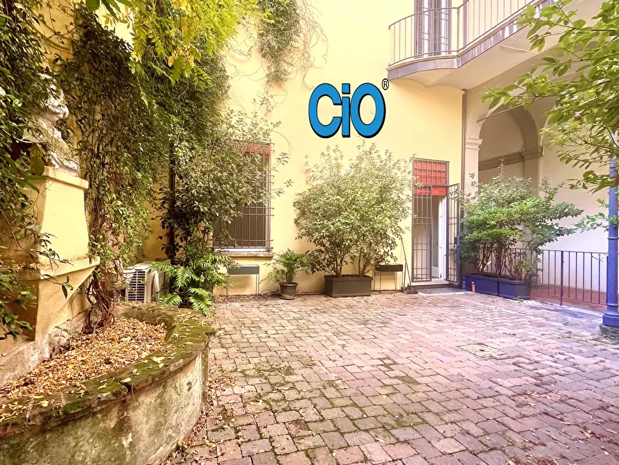 Immagine 2 di Quadrilocale in affitto  a Bologna