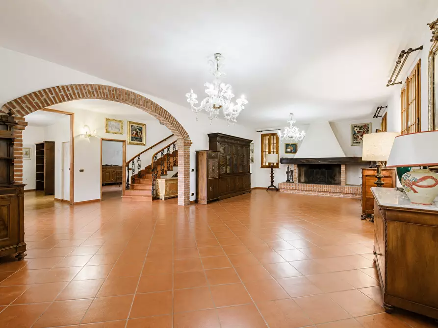 Immagine 11 di Villa in vendita  a Pieve Di Cento