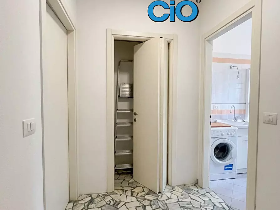 Immagine 7 di Bilocale in affitto  a Bologna