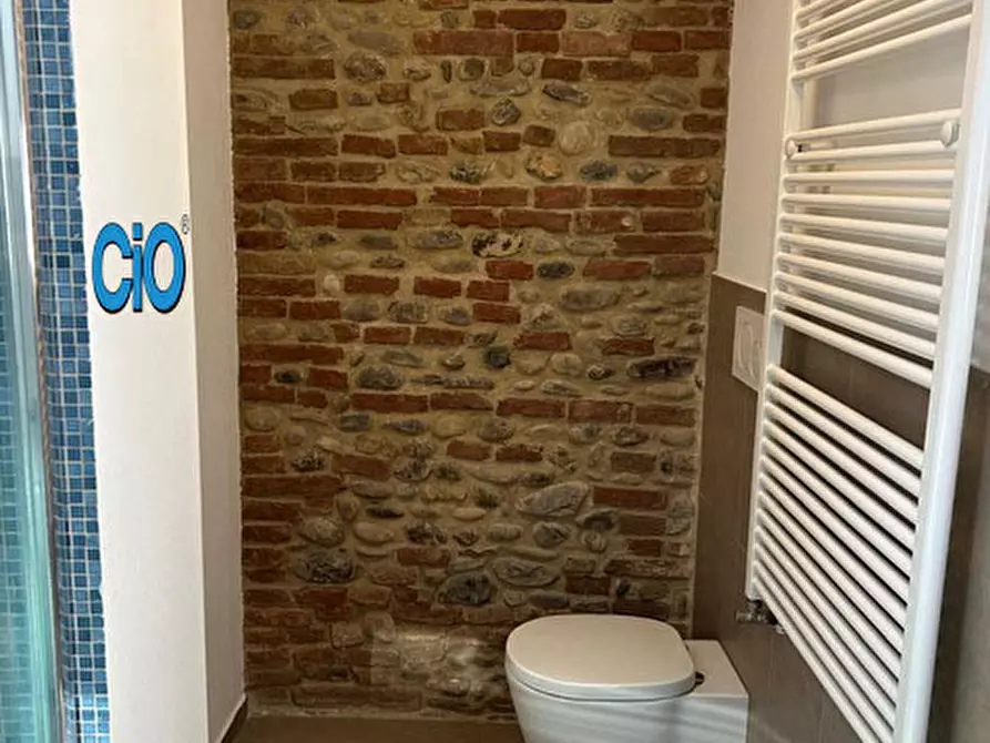 Immagine 7 di Loft/Open space in affitto  a Bologna