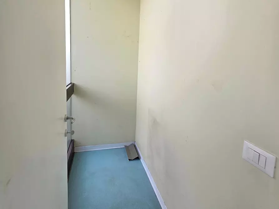 Immagine 18 di Ufficio in vendita  in Via Orzinuovi a Brescia