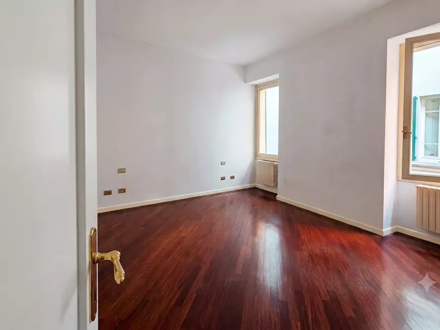 Immagine 10 di Quadrilocale in vendita  in Corso Martiri della Libertà a Brescia