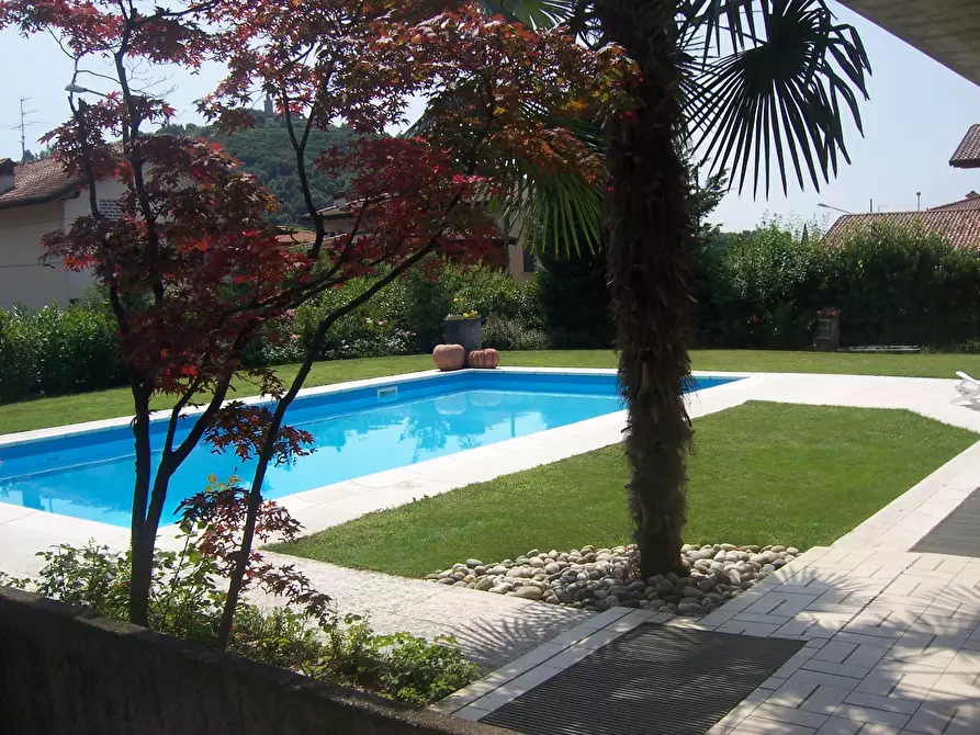 Immagine 1 di Casa indipendente in vendita  in GUSSAGO - ZONA RONCO a Gussago