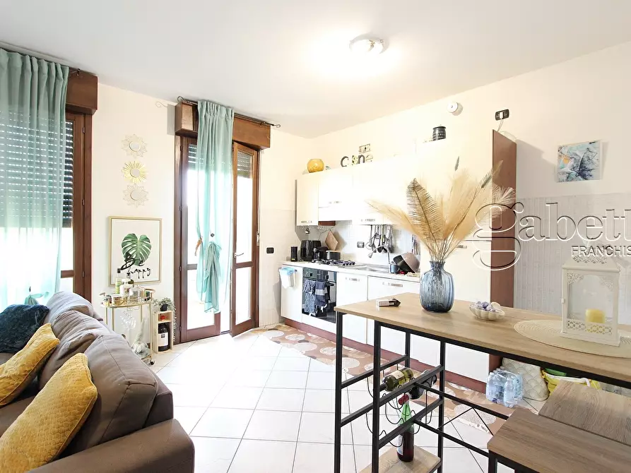 Immagine 4 di Trilocale in vendita  in giacomo leopardi a Lainate