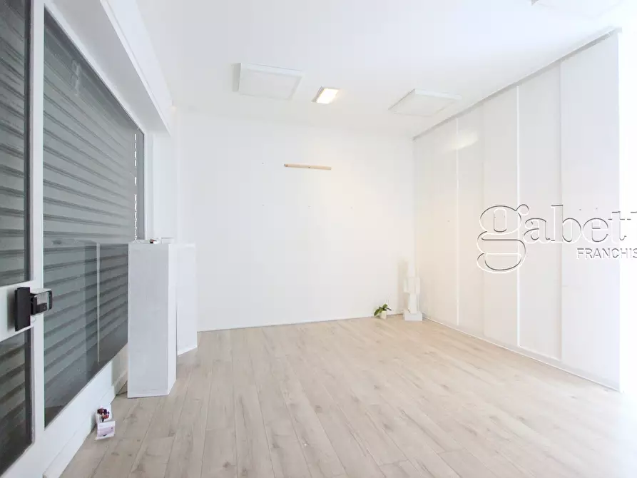 Immagine 3 di Locale commerciale in affitto  in Viale Villoresi a Nerviano