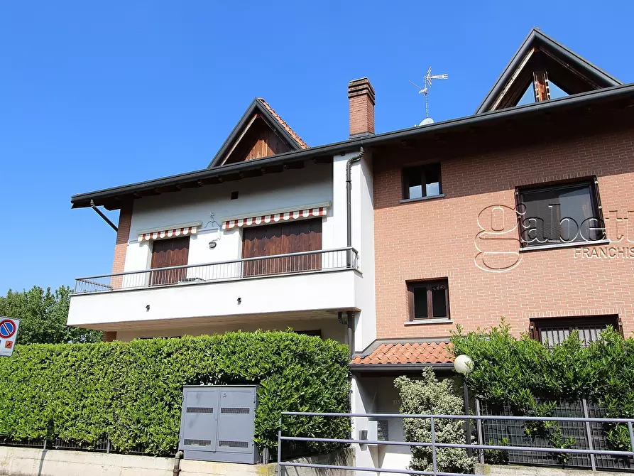 Immagine 19 di Bilocale in vendita  in Via della Novella a Nerviano