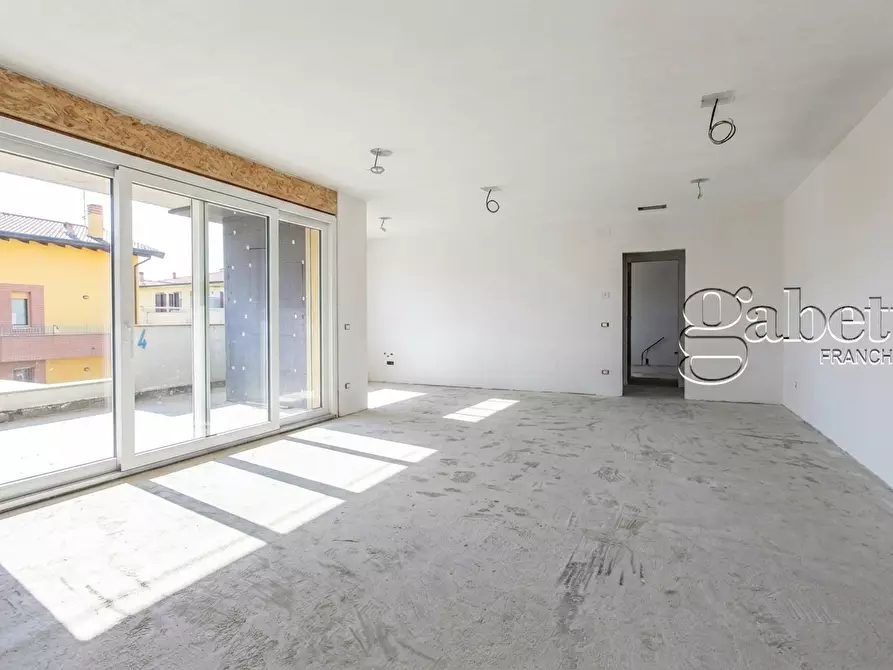 Immagine 8 di Quadrilocale in vendita  in Via Antonio Vivaldi a Dairago