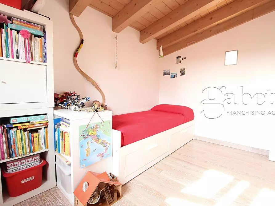 Immagine 23 di Trilocale in vendita  in piazza vittorio emanule a Nerviano