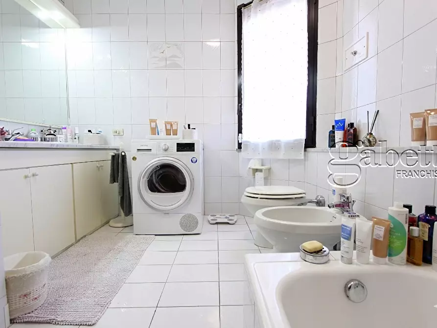 Immagine 24 di Villa in vendita  a Parabiago