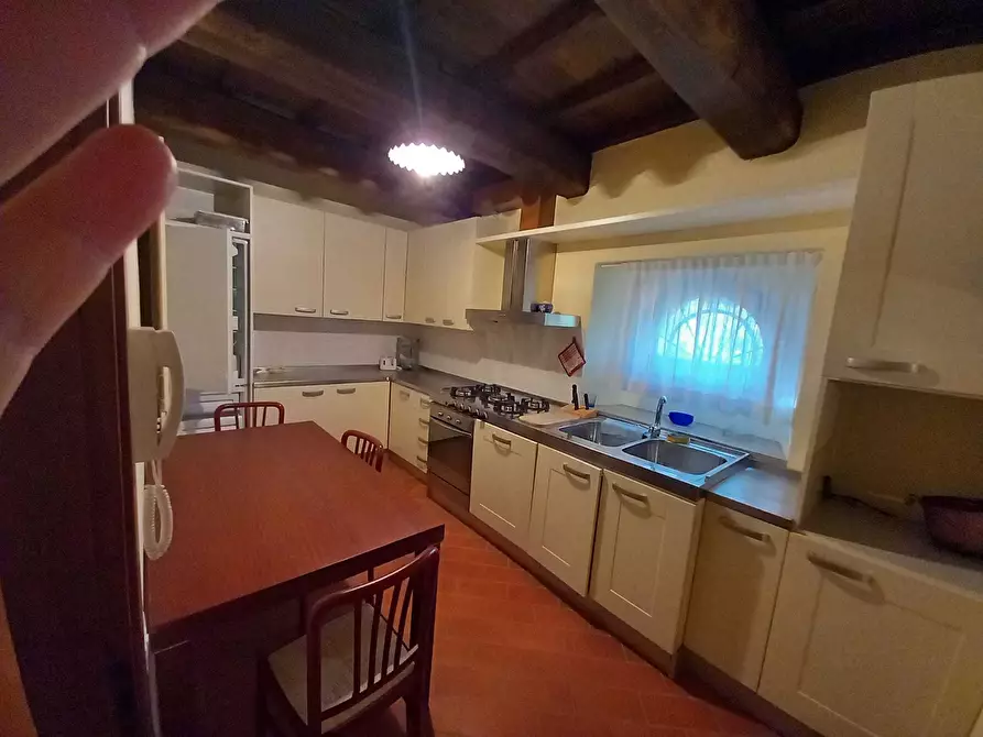 Immagine 5 di Casa indipendente in vendita  in Piazza Del Mercato 4 a Novafeltria