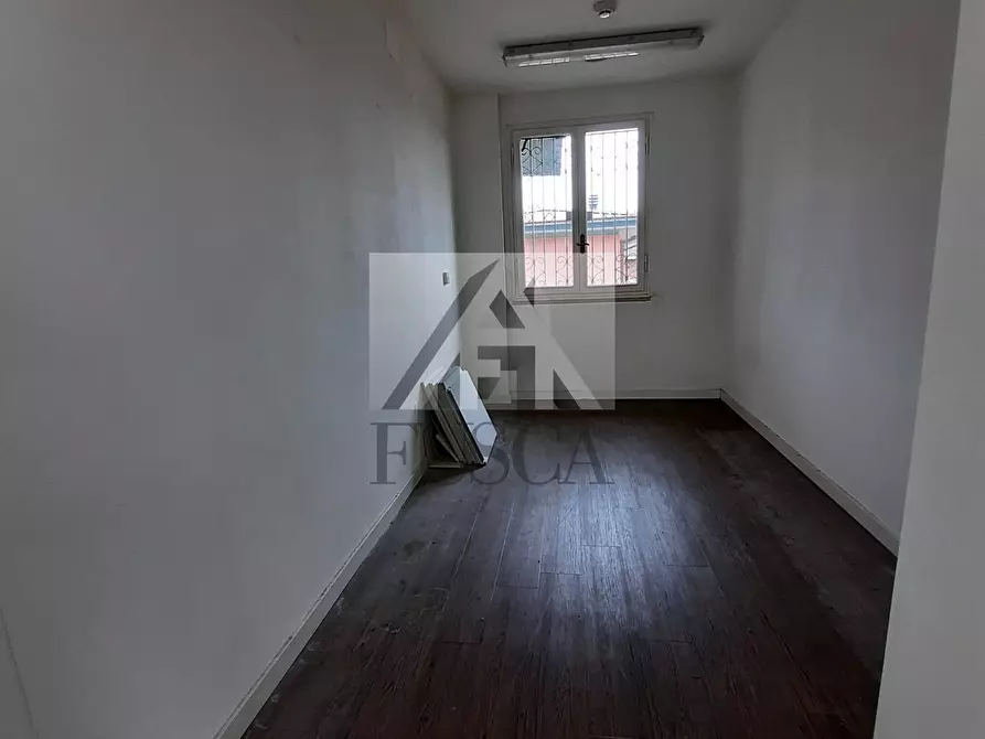 Immagine 11 di Villa in vendita  in Traversa III Via Romana a Lucca