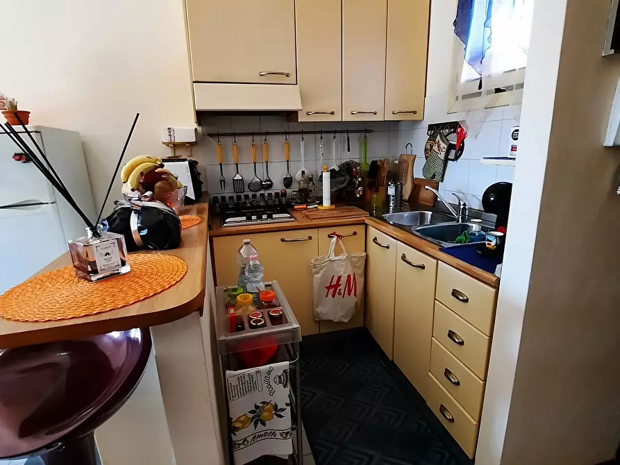 Immagine 10 di Bilocale in affitto  in Traversa VI a Lucca