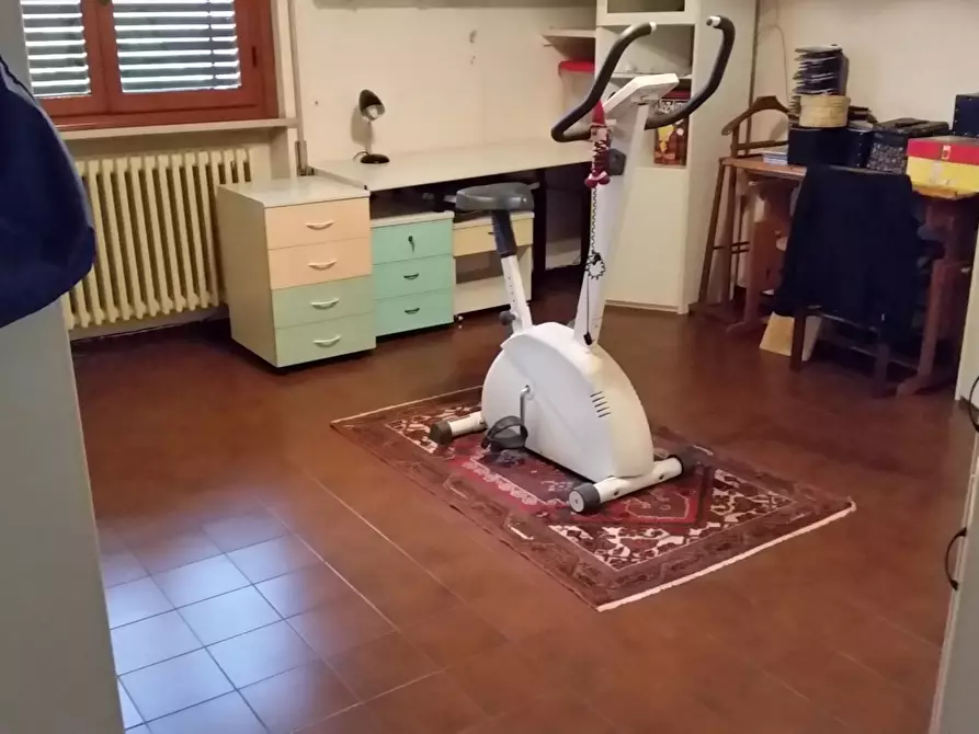 Immagine 6 di Villa in vendita  in bollori a Lucca