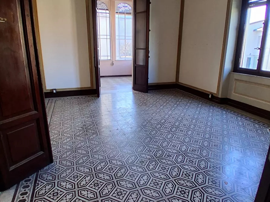 Immagine 11 di Ufficio in affitto  in Via C. Angeloni a Lucca