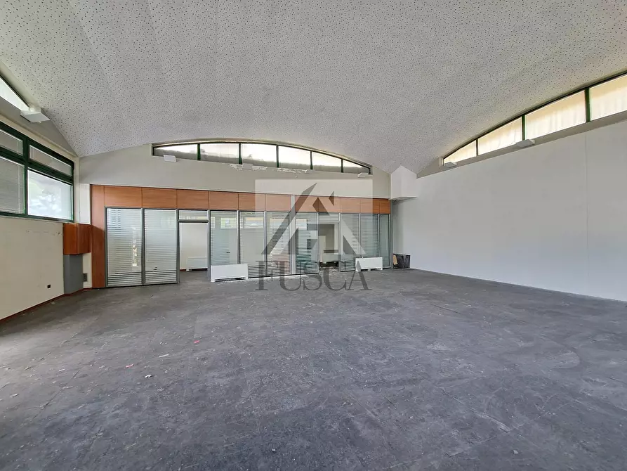 Immagine 3 di Ufficio in affitto  in Via Puccetti a Lucca