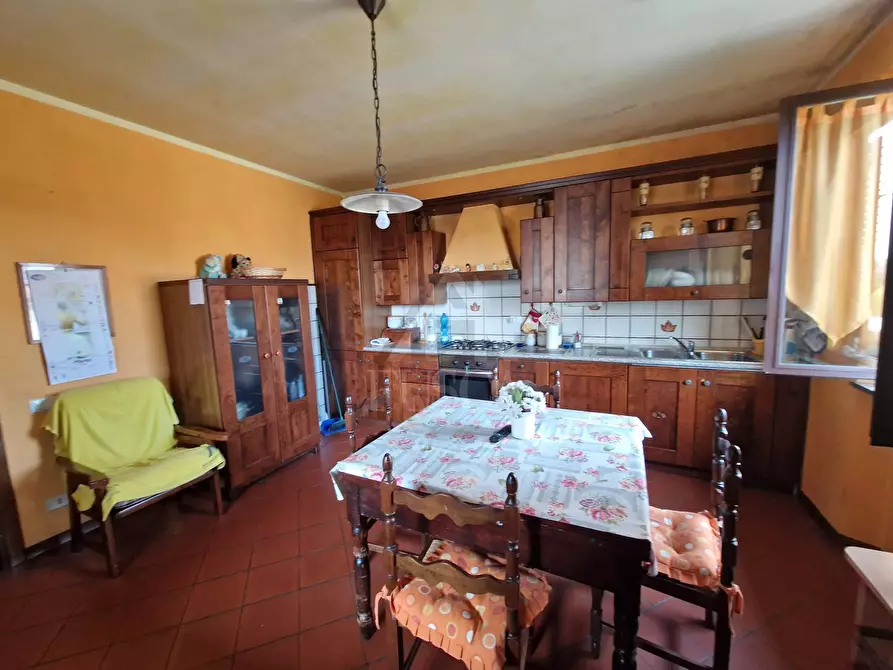 Immagine 7 di Quadrilocale in vendita  in Via delle Gavine 531 a Lucca