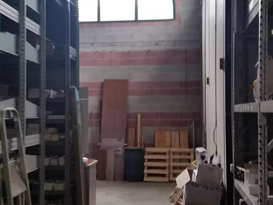 Immagine 23 di Attività artigianale in vendita  in Via del Seminario a Lucca