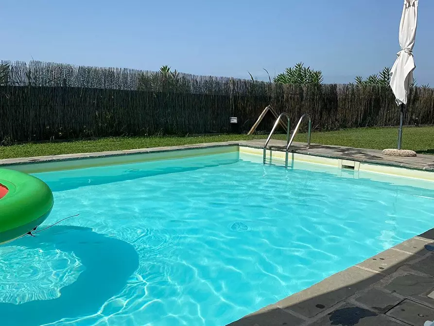 Immagine 3 di Rustico / casale in vendita  in Via Sarzanese 3482 a Lucca