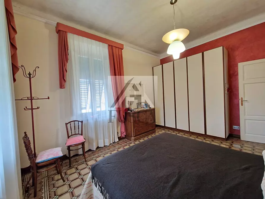 Immagine 35 di Villa in vendita  in Via Enrico Pea a Lucca